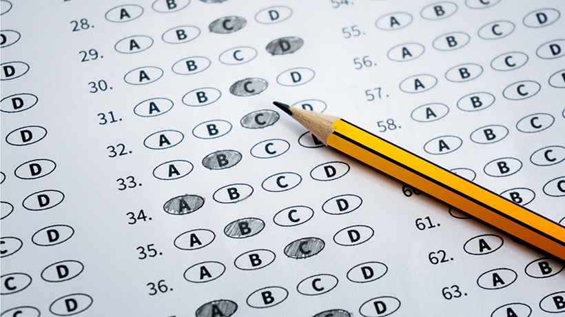 multiple choice questions in IELTS reading